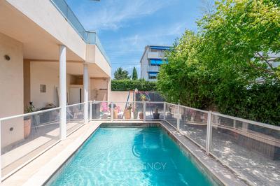 Villa - 168 m² - 7 pièces