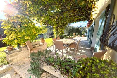 Maison - 203 m² - 7 pièces