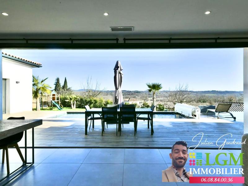 Maison - 137 m² - 5 pièces