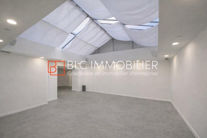 Local commercial - 239 m²