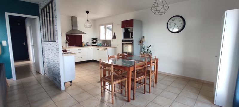 Maison - 93 m² - 5 pièces