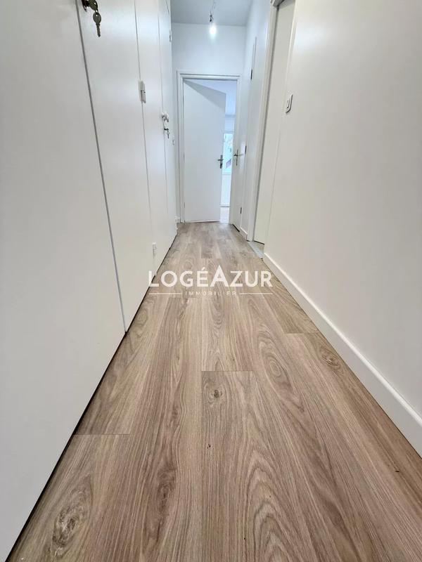 Bureau - 55 m² - 4 pièces