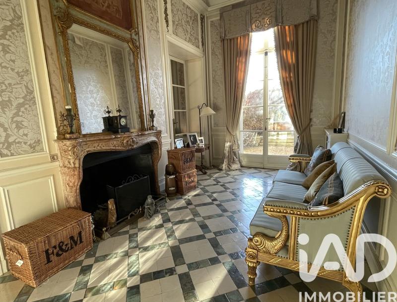 Maison - 470 m² - 13 pièces