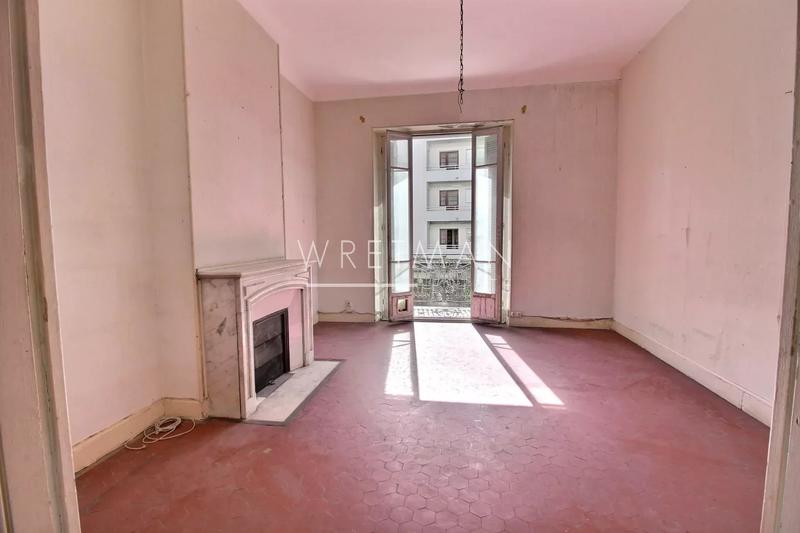 Appartement - 121 m² - 5 pièces