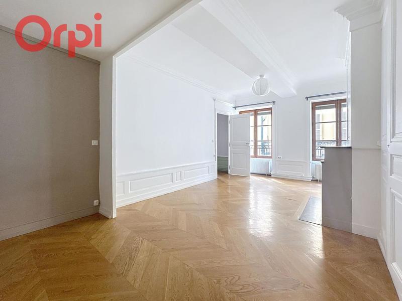 Appartement - 83 m² - 3 pièces