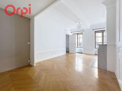 Appartement - 83 m² - 3 pièces