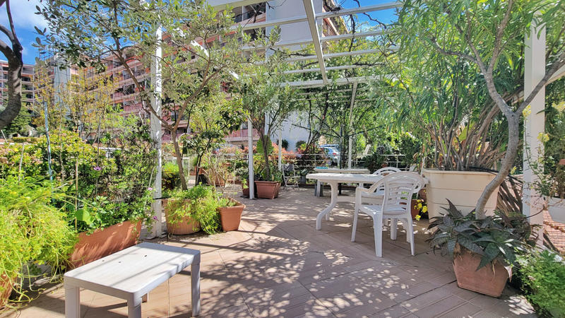 Immeuble - 13 pièces