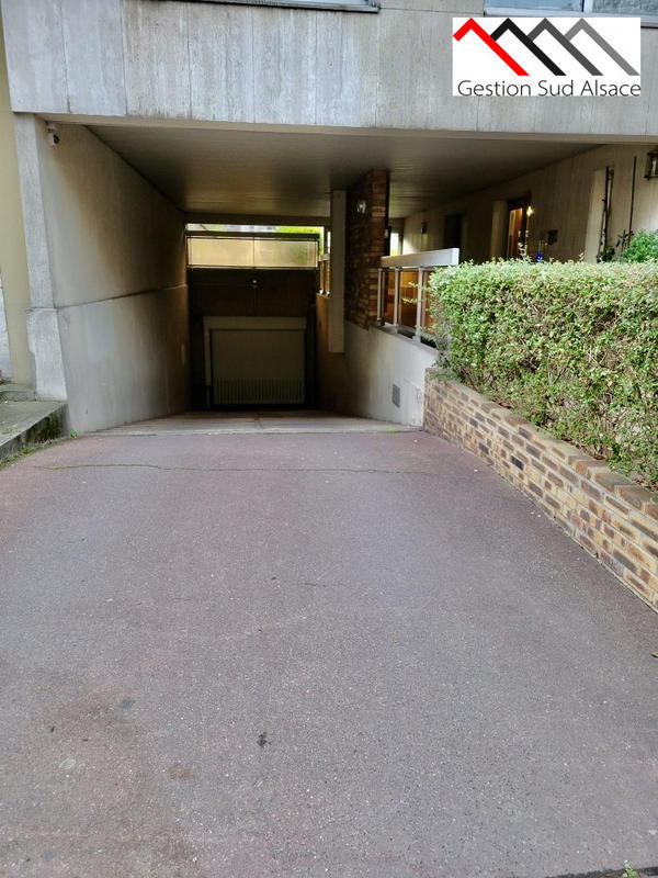 Parking / Garage - 6 m²