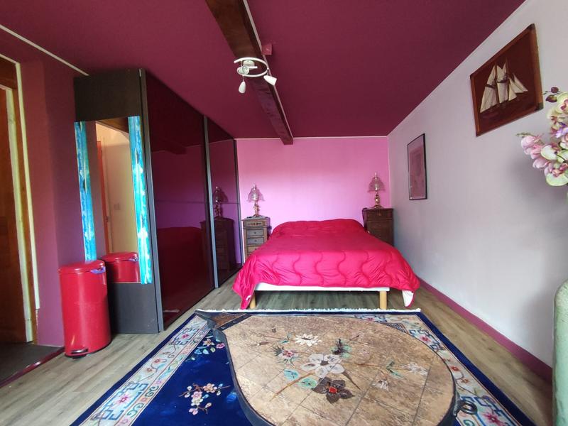 Maison - 230 m² - 6 pièces