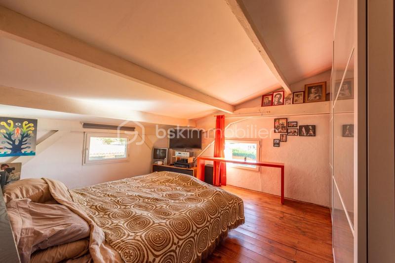 Loft - 167 m² - 4 pièces