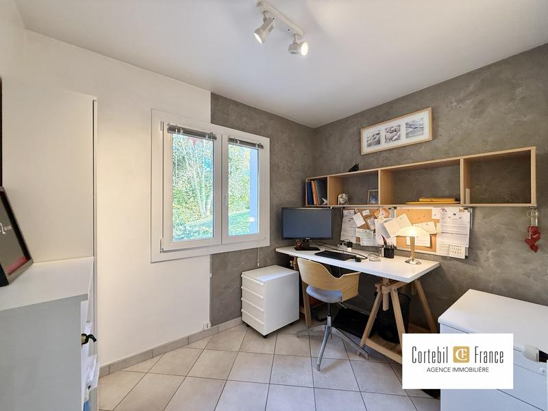 Villa - 214 m² - 7 pièces