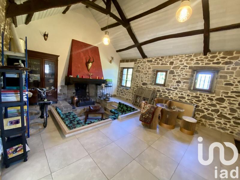 Maison - 301 m² - 11 pièces