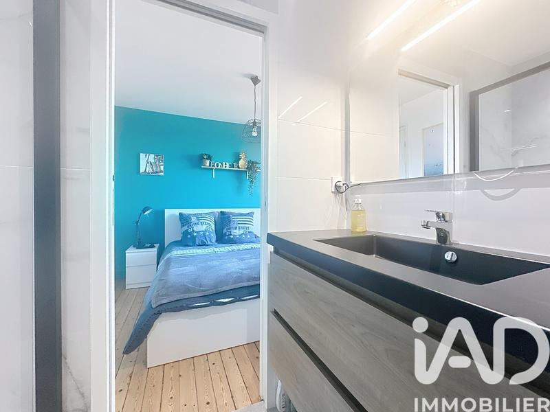 Maison - 220 m² - 9 pièces