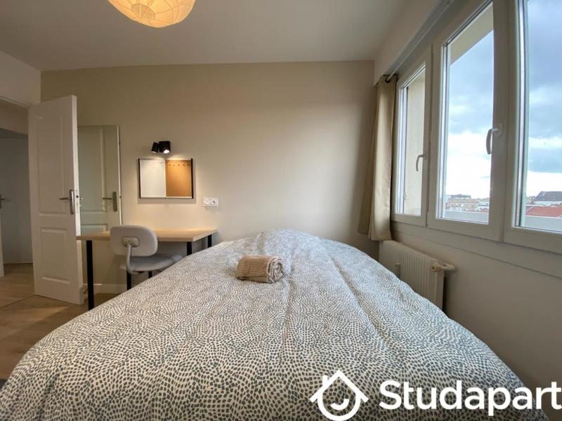 Chambre - 11 m² - 1 pièce