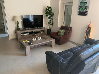 Maison - 250 m² - 6 pièces