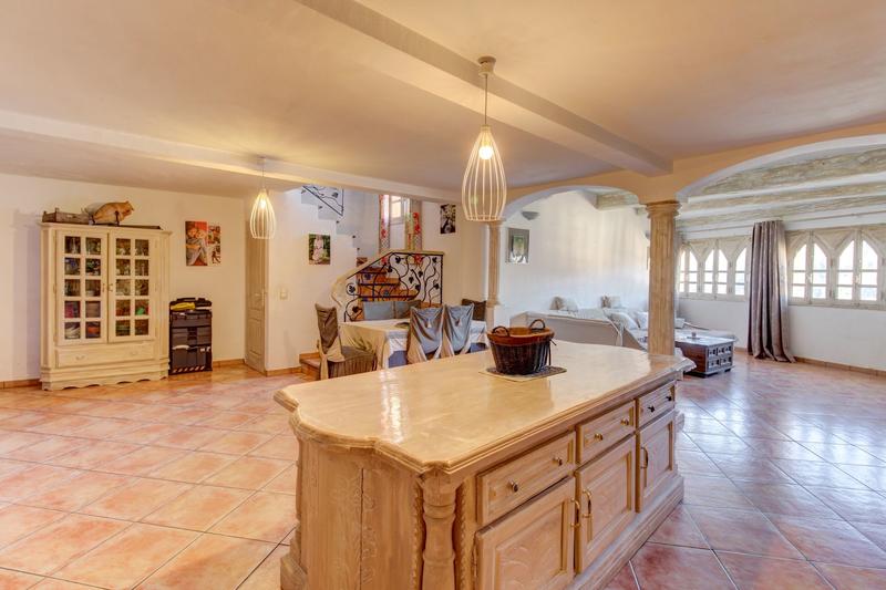 Maison - 165 m² - 5 pièces