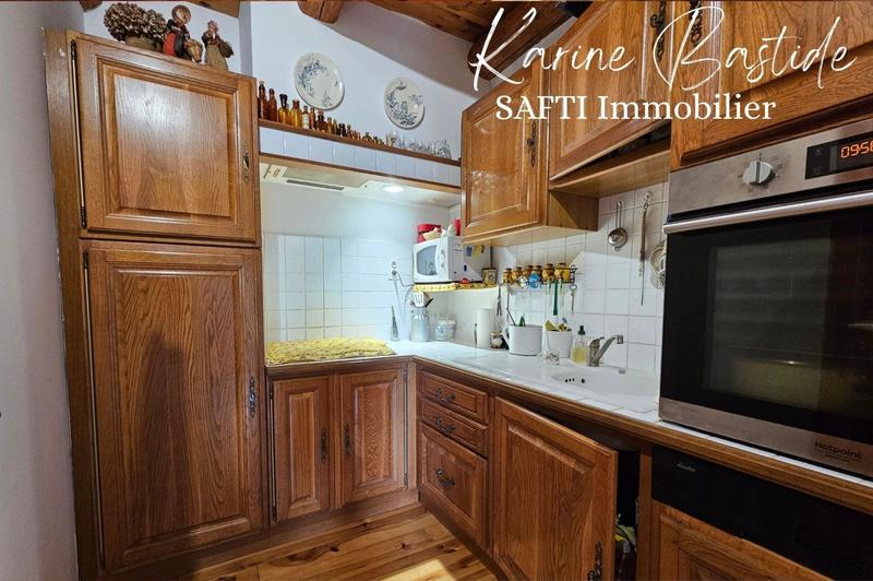 Maison - 225 m² - 14 pièces