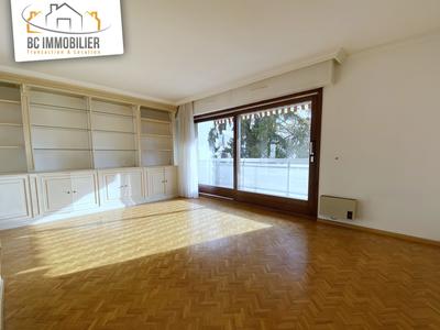 Appartement - 111 m² - 4 pièces