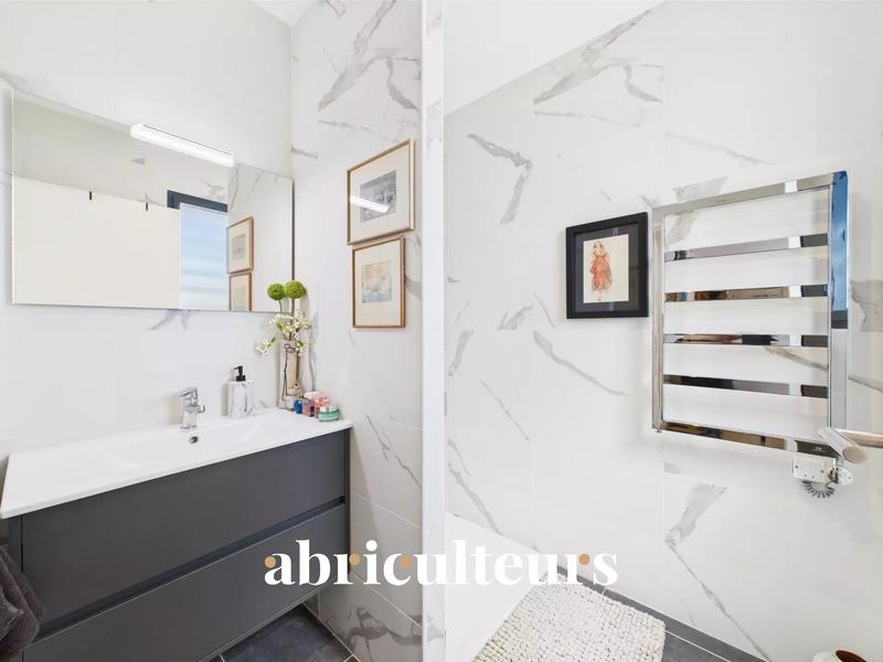 Maison - 111 m² - 4 pièces