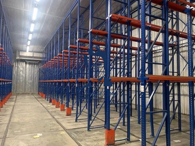 Local d'activités - 3 200 m²