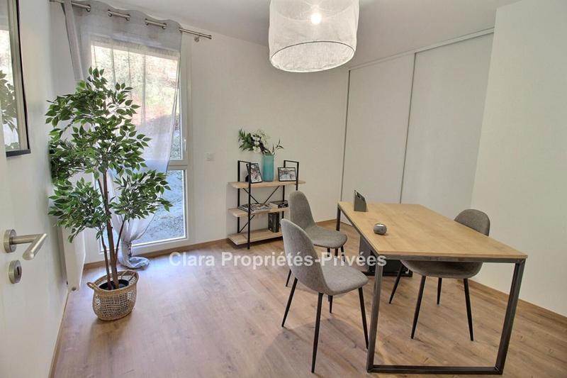 Appartement - 88 m² - 4 pièces