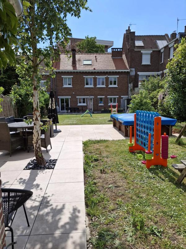 Maison - 187 m² - 7 pièces