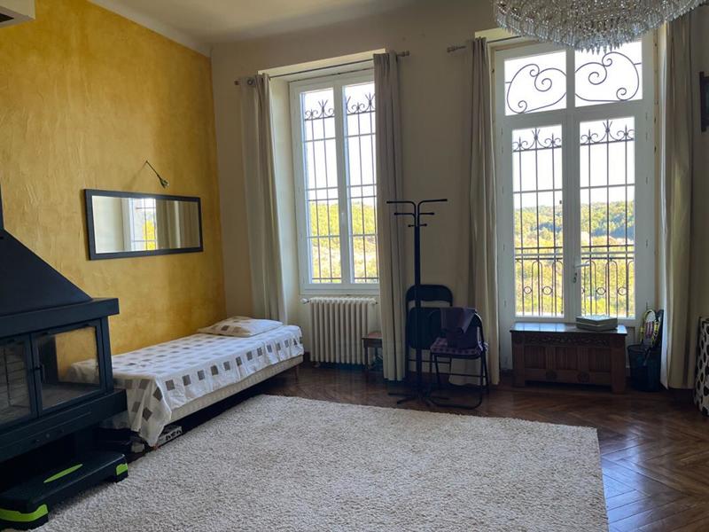 Maison - 660 m² - 25 pièces