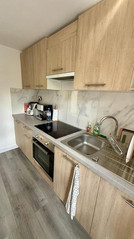 Appartement - 76 m² - 6 pièces