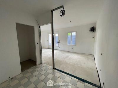 Maison - 154 m² - 3 pièces