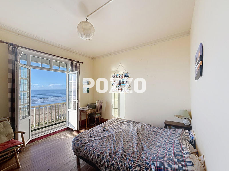 Maison - 170 m² - 10 pièces