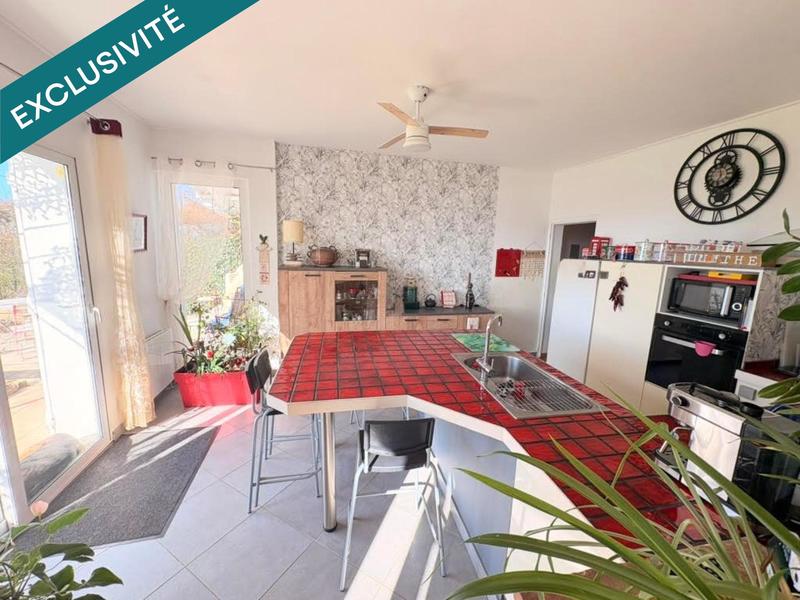 Maison - 213 m² - 7 pièces