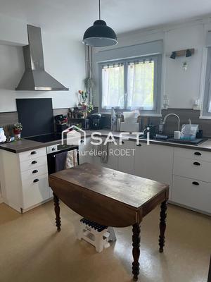 Maison - 92 m² - 5 pièces