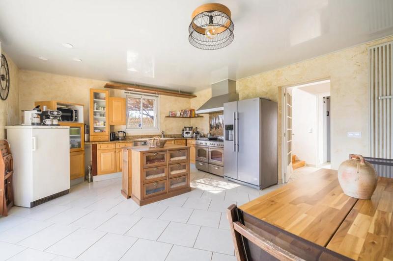 Maison - 197 m² - 6 pièces