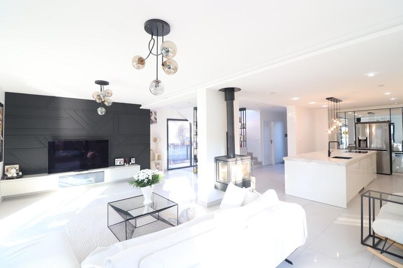 Maison - 187 m² - 4 pièces