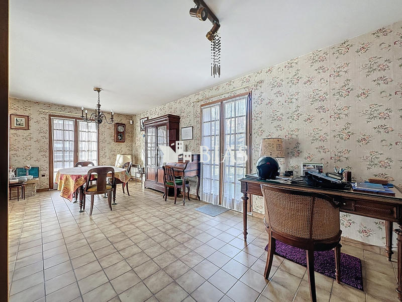 Maison - 141 m² - 6 pièces