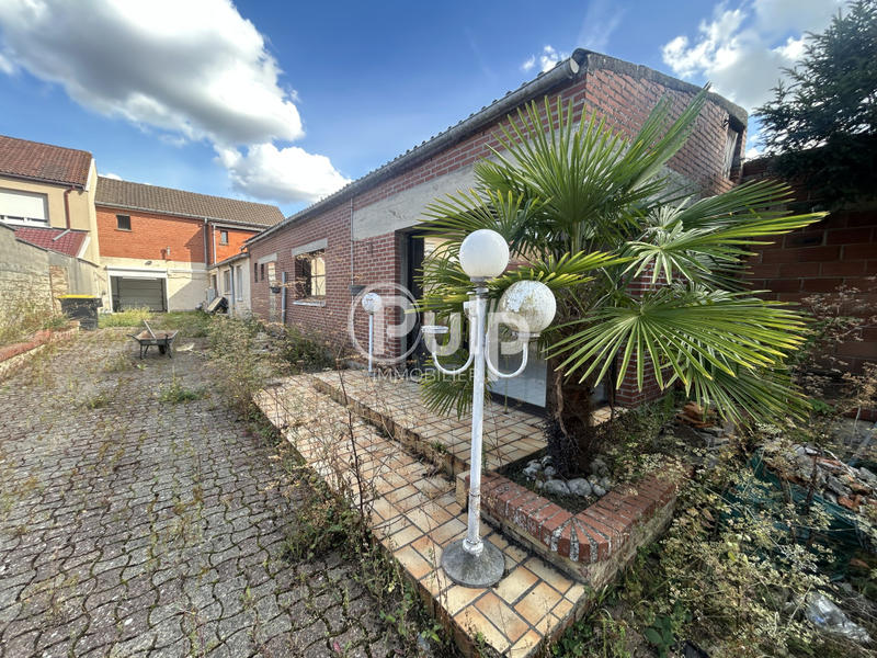 Maison - 180 m² - 7 pièces