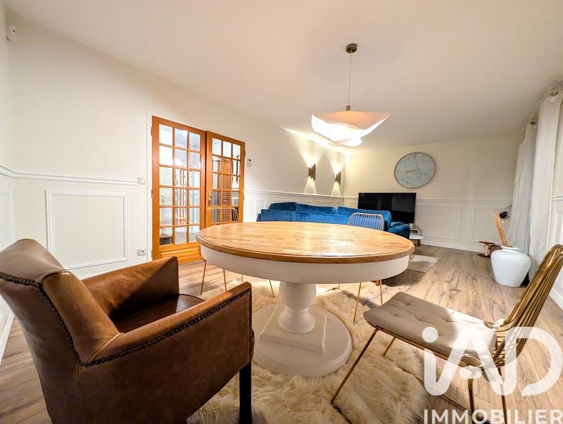 Maison - 101 m² - 5 pièces