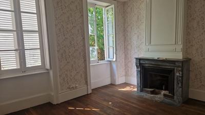 Appartement - 64 m² - 4 pièces