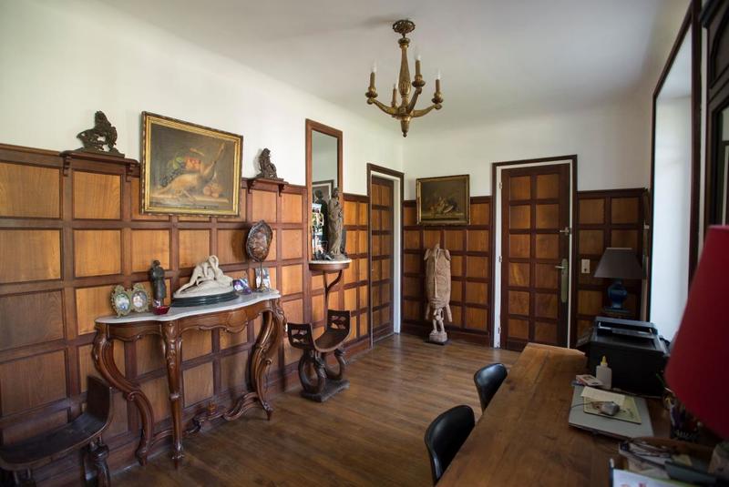 Propriété - 277 m² - 12 pièces