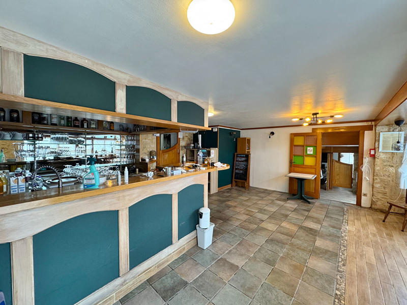 Local commercial - 416 m² - 12 pièces