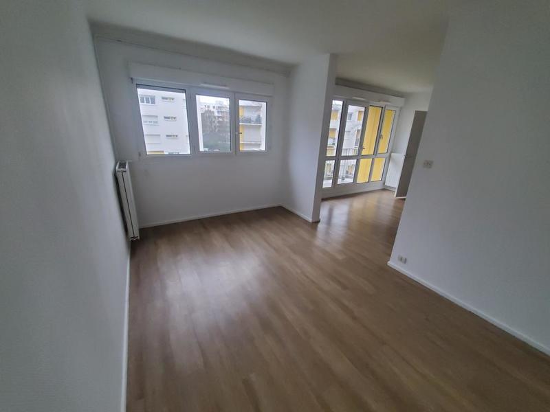 Appartement ancien - 77 m² - 4 pièces