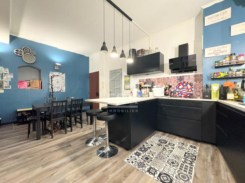 Appartement - 60 m² - 2 pièces