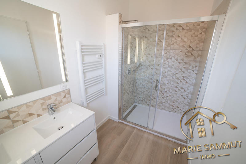 Duplex - 94 m² - 4 pièces