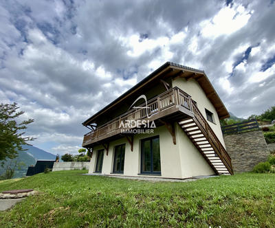 Maison - 142 m² - 6 pièces