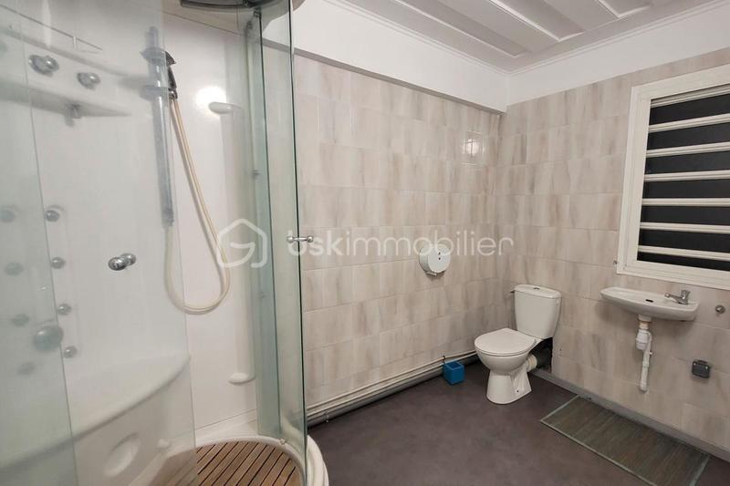 Bureau - 140 m² - 6 pièces