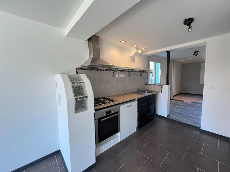 Maison - 237 m² - 11 pièces