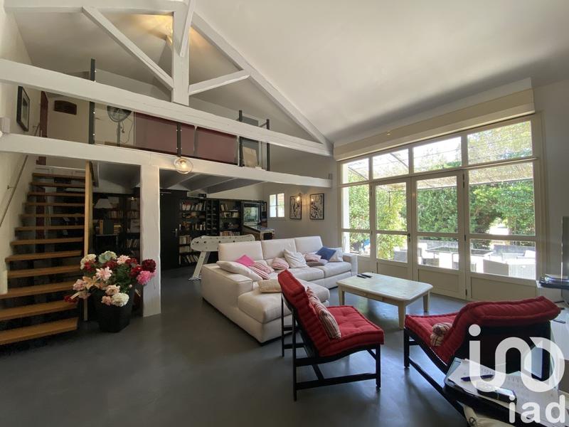 Maison - 328 m² - 11 pièces