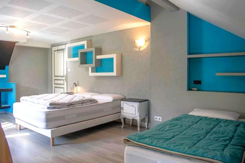 Maison - 210 m² - 7 pièces