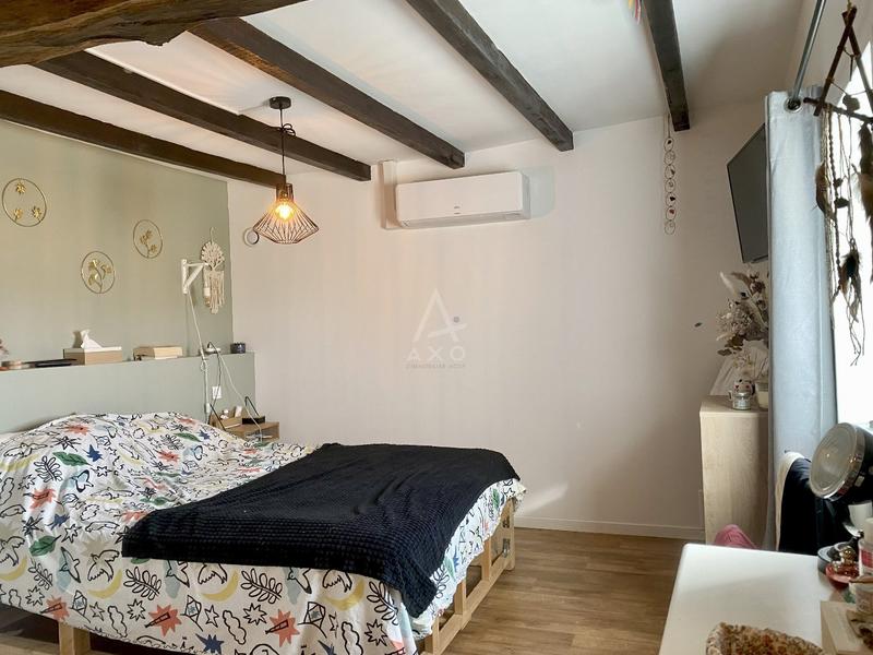 Maison de village - 300 m² - 8 pièces