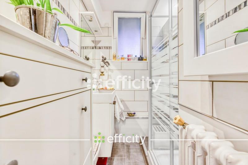 Appartement ancien - 72 m² - 4 pièces